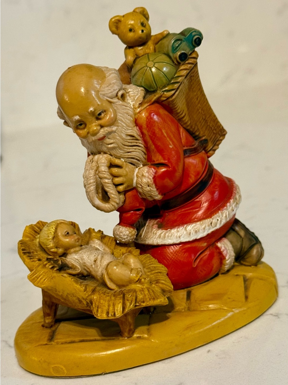 Beautiful Vintage 1989 Fontanini “Kneeling Santa Praise Baby Jesus” Figurine